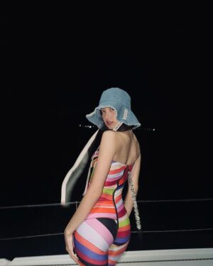 Lisa Instagram - Summer dump🐬