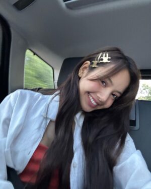 Lisa Instagram - Summer dump🐬