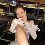 Lisa Instagram - Las Vegas! First time performing here in this vibrant city and your energy was insane🔥Vegas Blinks know how to party🤘🏻