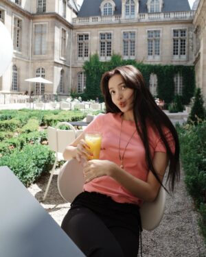 Lisa Instagram - 🍊