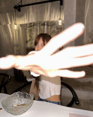 Lisa Instagram - คิดถึงแล้วอ่ะ