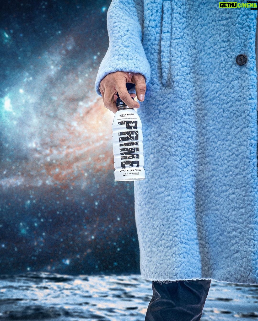 Logan Paul Instagram - INTRODUCING META MOON! A flavor so good, we can’t even describe it. Take your hydration to the cosmos & try it yourself 💫 @DrinkPrime Available this week in Walmart, Target & Kroger The Moon