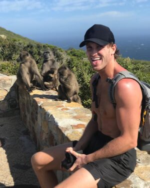 Logan Paul Instagram - south africa you have my tiny little heart ❤️