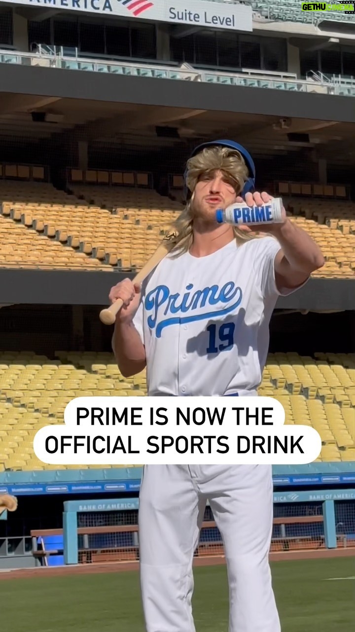 Logan Paul Instagram - Hitting dingers at Dodger’s stadium to celebrate our new partnership @drinkprime @dodgers @ksi Dodgers Stadium