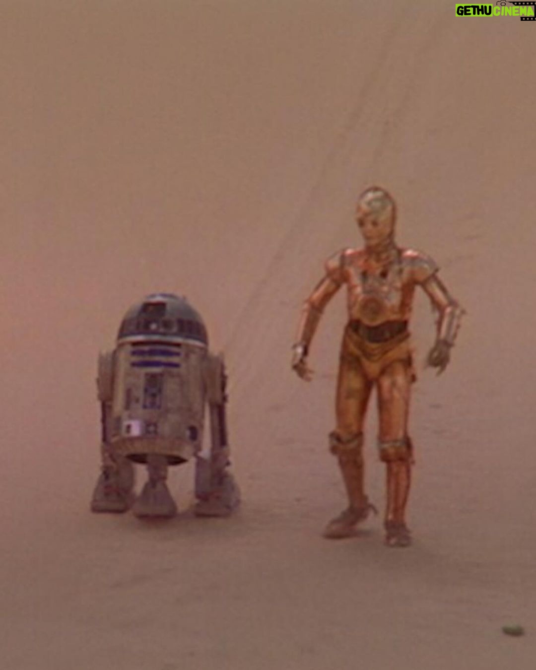 Loren Gray Instagram - halloweek day 3- C-3PO ( and r2 <33) one of my favorite characters of all time from my favorite movies of all time <3