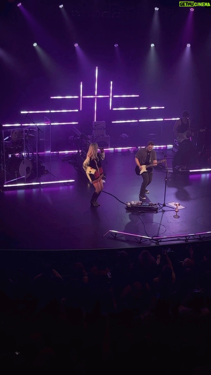 Loren Gray - 26.5K Likes - cannot believe my run on @hunterhayes red sky tour is over. thank u to hunter & everyone who made this show possible. til next time<3 luv u so much