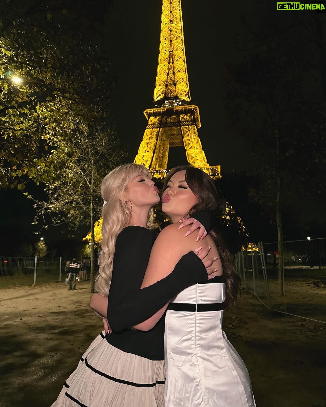 Loren Gray Instagram - somewhere the culture’s clever Paris, France