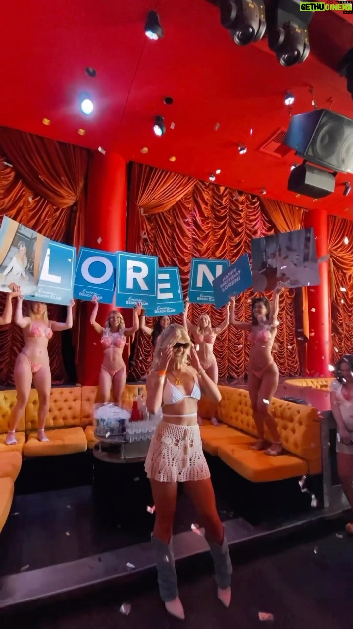 Loren Gray - 88.8K Likes - and with that, my birth week has concluded. thank you @wynnlasvegas 🌼 @xslasvegas @encorebeachclub @wynnnightlife