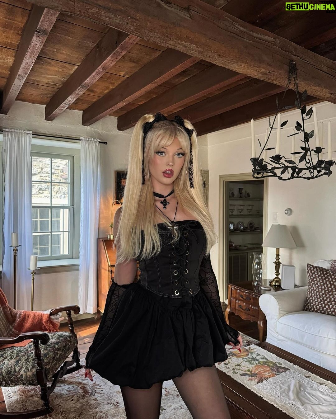 Loren Gray Instagram - miss misa 🍎 @fashionnova