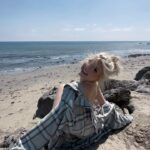 Loren Gray Instagram - give peace a chance