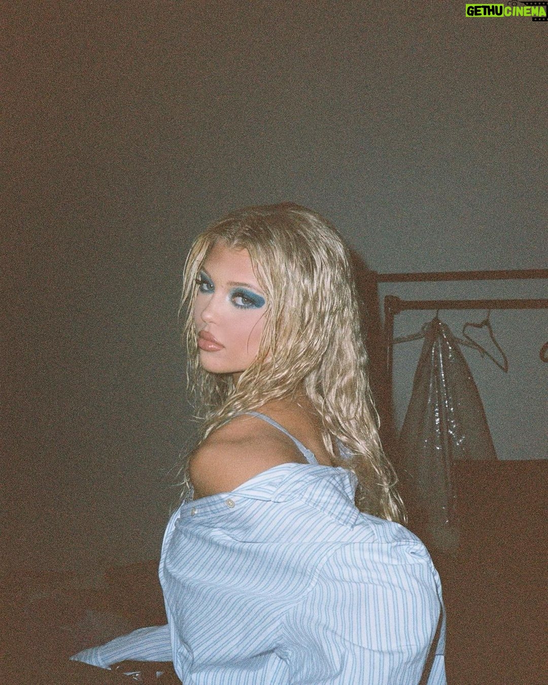 Loren Gray Instagram - thank u so much for all of the love on Never Be Perfect. u have my heart. now i think it’s time for the video ??💭
