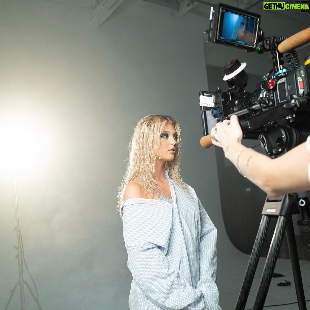 Loren Gray Instagram - never be perfect is out now!! i can’t believe this is the last single before you get to hear the album 👼🏻 i hope it makes u as happy as it makes me (,: