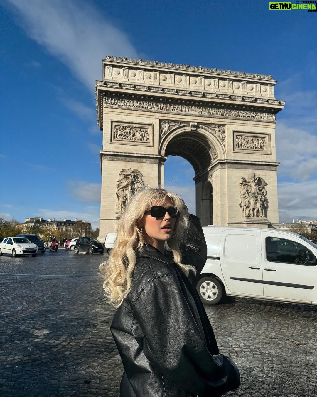 Loren Gray Instagram - john wick 4 :0 Arc De Triomphe - Paris, France