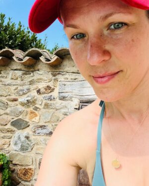 Lorie Pester Instagram - 1- 🐰
2- holiday…
3- celebrate…
4- quand « bébé » doit faire dodo sur « maman » 
5- if we took a holiday…
6- just one day out of life
7- surfeuse … soon.