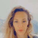Lorie Pester Instagram – Avis aux futures mamans 🤰
Pour un documentaire tele, je suis à la recherche d’une femme qui accouche de son premier enfant dans les prochains jours/semaines en Ile-de-France ! 
Les premiers jours après l’accouchement sont pleins de surprises, j’aimerais que vous me racontiez ce qu’il se passe dans votre corps et votre tête ! 
Si le projet vous intéresse et que vous voulez partager cette nouvelle aventure, contactez Adelie, la journaliste, à cette adresse : afloch.cpi@17juin.fr 
N’hésitez pas à partager cette vidéo!! 
Merci 🙏

#futuremaman #maternité #documentaire