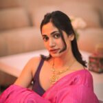 Losliya Mariyanesan Instagram - Me, Myself & I Short by @dhanush__photography Saree @tribanga_india Jewels @adornachennai