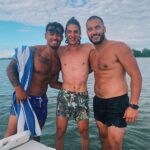 Louis-Philippe Pelletier Instagram - Portait de famille 🦍🐒🦧