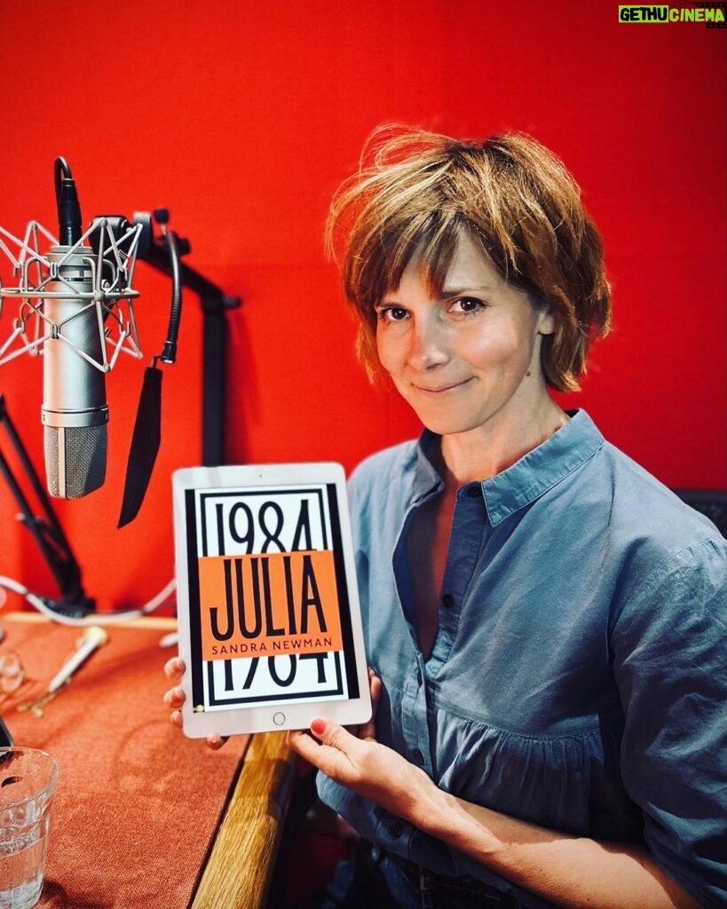 Louise Brealey Instagram - Some narrations are a slog. I loved every bit of making this one, even the hours spent screaming about rats chewing my face, in a tiny airless booth on the hottest June day on record. I can’t wait for everyone else to discover what Sandra Newman has made: reflecting, refracting 1984, ripping its skin, digging into its muscles, finding the spaces in its bones. #julia #1984 #audio #audiobook #audiobooknarrator