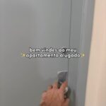 Luca Scarpelli Instagram - tour da felicidade & desespero aluguei um apartamento sem nenhum movel e/ou eletrodomésticos então me acompanhem nessa saga de mobiliar e decorar meu cantinho :)