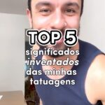 Luca Scarpelli Instagram - As pessoas adoram perguntar qual o significado das minhas tatuagens então resolvi vir aqui contar pra vocês a convite de @protexbrasil. Uma coisa é verdade: Protex Pro Tattoo te ajuda a proteger as tatuagens do desbotamento, com ação antibacteriana e tecnologia de proteção de cor. Além de manter a hidratação da sua pele pro desenho sempre ficar lindão :) agora é a sua vez de inventar um significado pra sua tatuagem. Arrasa aqui nos comentários! #protexbrasil #protextattoo publi