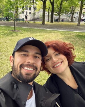 Luca Scarpelli Instagram - muito obrigado @ellorahaonne por ser minha companheira de aventuras e muito obrigado @beeducationintercambio por nos proporcionar essa viagem inesquecível 💖