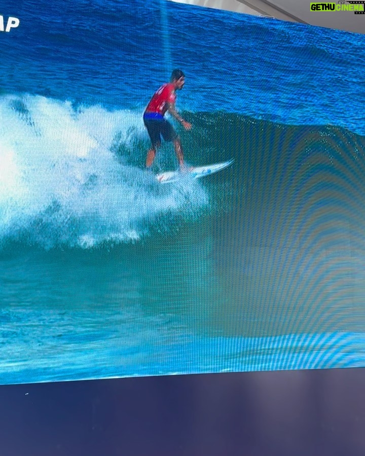 Luca Scarpelli Instagram - vei que fim de semana massa Saquarema - O Maracanã do Surf