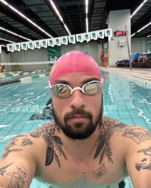 Luca Scarpelli Instagram - foram otimos os 253 dias de novembro