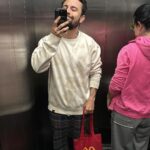Luca Scarpelli Instagram - foram otimos os 253 dias de novembro