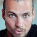 Luca Tartaglia Instagram - Nella vita l’importante è sorridere sempre. Divertitevi. #portraitphotography #portrait #actor #photoshoot #smiling Los Angeles, California