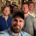 Luca Tartaglia Instagram – We shot something EPIC !

Out soon.

QUACK QUACK . 
@tungevaag @lukatartaglia @henrylipatov Los Angeles, California