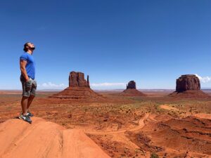 Luca Tartaglia Instagram - I think the pictures say everything. We don't need a caption for this. Do you agree ?

#monumentvalley #travelphotography #bestplace #nature