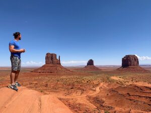 Luca Tartaglia Instagram - I think the pictures say everything. We don't need a caption for this. Do you agree ?

#monumentvalley #travelphotography #bestplace #nature