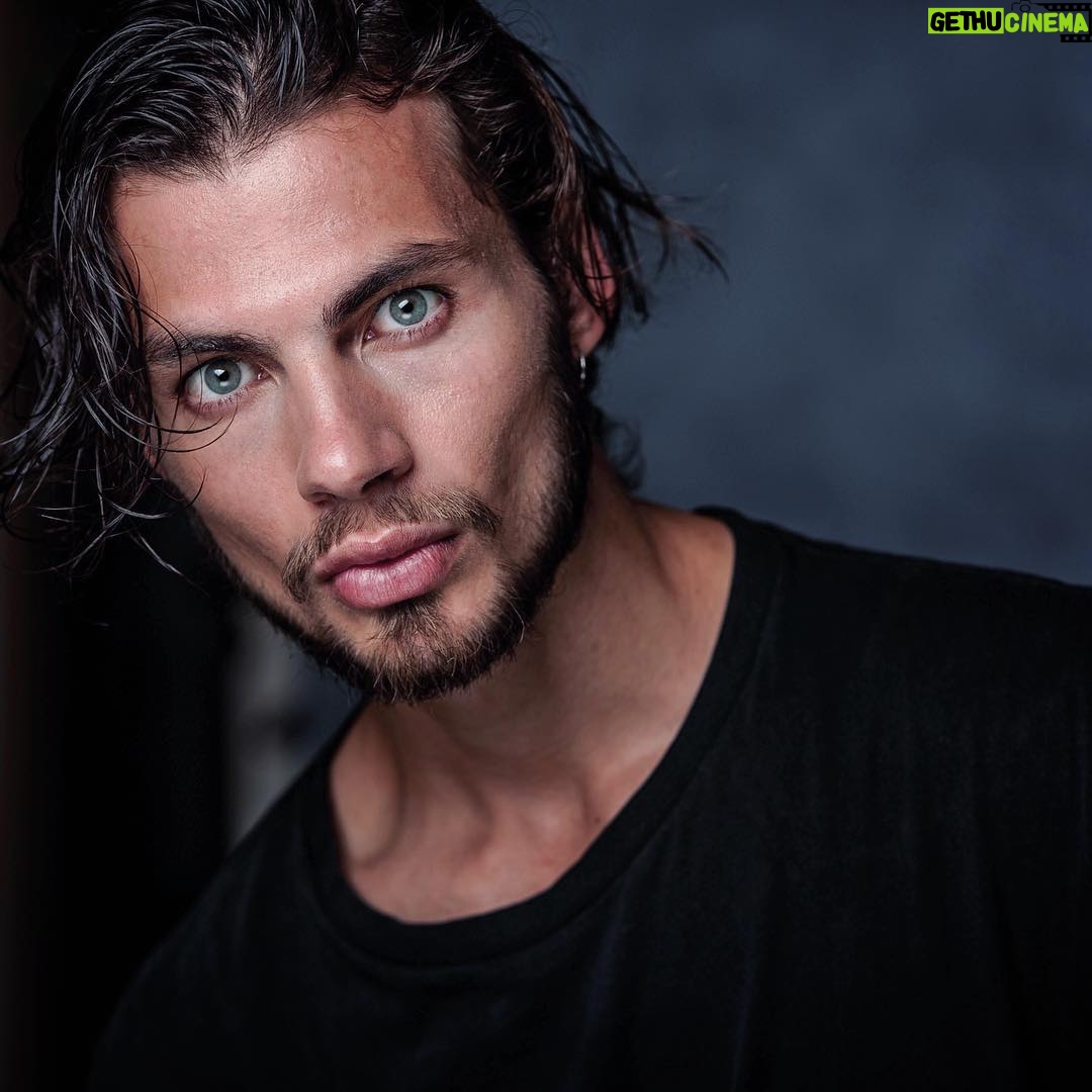 Luca Tartaglia - 2.1K Likes - Do what you love ! Youβll die smiling.
ββββββββββββββββββ-
πΈ @hordancito - @illytravel ββββββββββββββββββ
#actors #losangeles #longhair #lukatartaglia