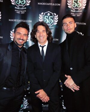 Luca Tartaglia Instagram - MAGIC NIGHT ♥️♠️♦️♣️
————————————————————
#luka #lukatartaglia #lukaxv #magic #magiccastle #magiccastlehollywood #friends #hollywood #magician #rapper #actor #model