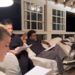 Luciano Quirino Instagram - Avancini’s house. Noite deliciosa de leitura, bom papo e muitas risadas 😉🙌🏾🍀🌻. Turminha boa. Novidades a caminho 🎬🎥🤭 Joá, Rio De Janeiro, Brazil