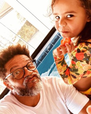 Luciano Quirino Instagram - Esse final de semana vim  tocar o terror aqui na casa do meu tio 🤣🍓☺️🥰❤️😉