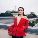 Lucy Hale Instagram - wowow the @balmain SS24 show in Paris was unforgettable ♥️ Was dying to get photos of the collection but…gloves! Congratulations @olivier_rousteing & thank you for having me at my first Balmain show ever ! Paris, France