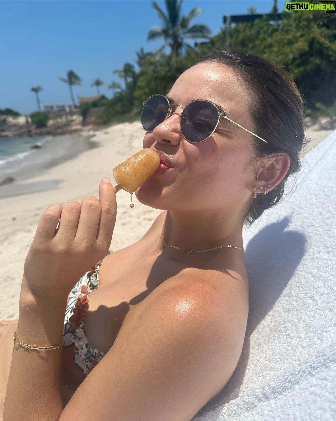 Lucy Hale Instagram - (very, very) belated birthday trip. only got mildly sunburnt, talked claire into oyster time, laughed until I was sick and was on a popsicle sugar high the. entire. time. 10/10. Thank you @fspuntamita ♥️ #fspuntamita Four Seasons Resort Punta Mita, Mexico