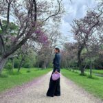 Lucy Hale Instagram – @LucyHale took @VogueGermany to @WeekendMaxMara‘s #PasticcinoBagWorldTour launch event in Paris. Swipe to see Lucy‘s highlights!
#voguegermany #lucyhale #pasticcinobag #weekendmaxmara Paris, France