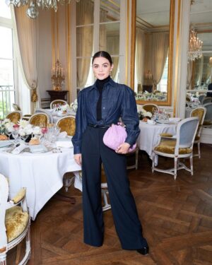 Lucy Hale Instagram - @LucyHale took @VogueGermany to @WeekendMaxMara‘s #PasticcinoBagWorldTour launch event in Paris. Swipe to see Lucy‘s highlights!
#voguegermany #lucyhale #pasticcinobag #weekendmaxmara