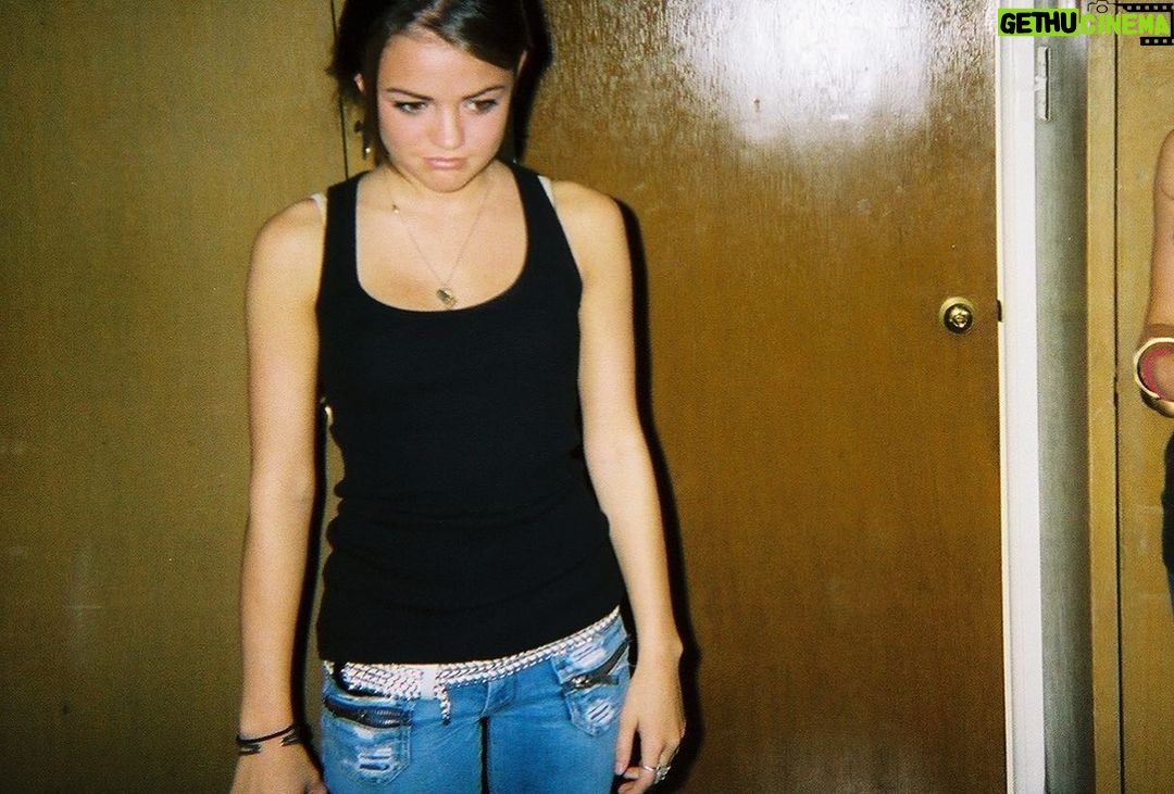 Lucy Hale Instagram - the year was 2006. were you really living if you weren’t posing like this? i wore my true religions with a low slung belt everyday. i loved my tMobile sidekick and Ryan Cabrera. @thisisrozzi going into the archives with these.