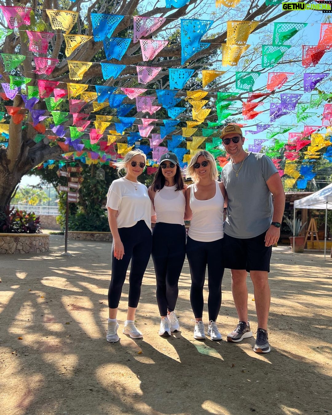 Lucy Hale Instagram - best time with my soul fam ✨