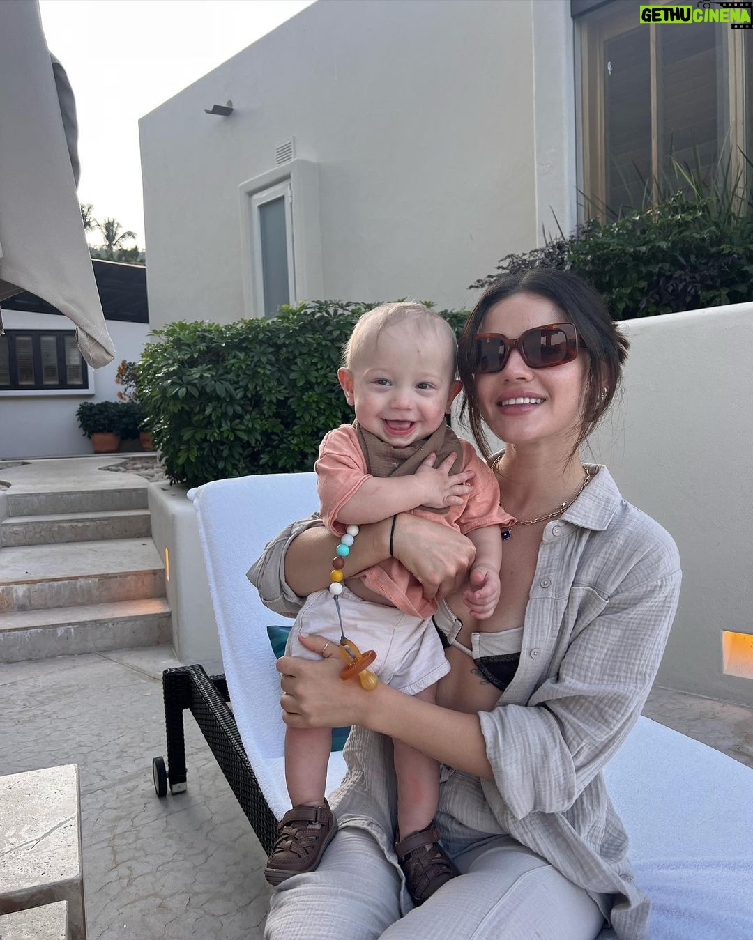 Lucy Hale Instagram - best time with my soul fam ✨