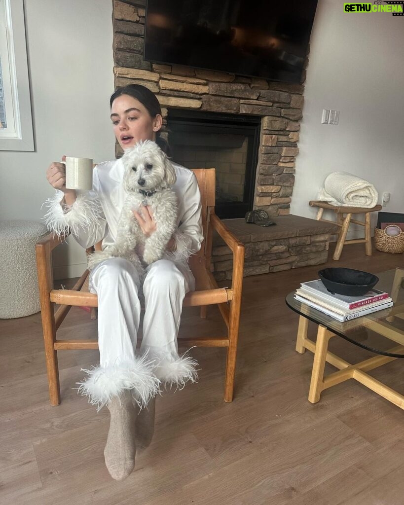 Lucy Hale Instagram - Happy New Year 🏔️🤍