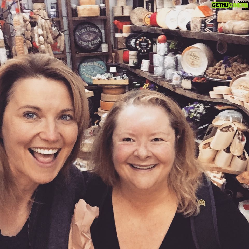 Lucy Lawless Instagram - Magda & I snuck into Sth Melbourne market on the way home ( thanks, Caspar for driving the chariot! @vanderlaymusic ) M was buying fish for dinner and was accosted by the lady from Emerald Mill Cheese store. Huge Sharon fan from Kath&Kim. We got sucked into the cheese cave and walked out with ton of blag. Never happens to me! But the fish never got eaten that night.