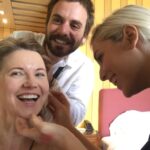 Lucy Lawless Instagram - My #GlamSquad @napolicomicon @deepkeikoo @adeluritz Non vedo l’ora di vedervi, Napoli! @infinitytv_it @ashvsevildead @STARZ
