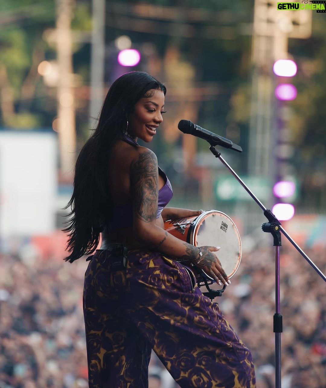 Ludmilla Instagram - Numanice sp day 2💜 foi bom demaisss