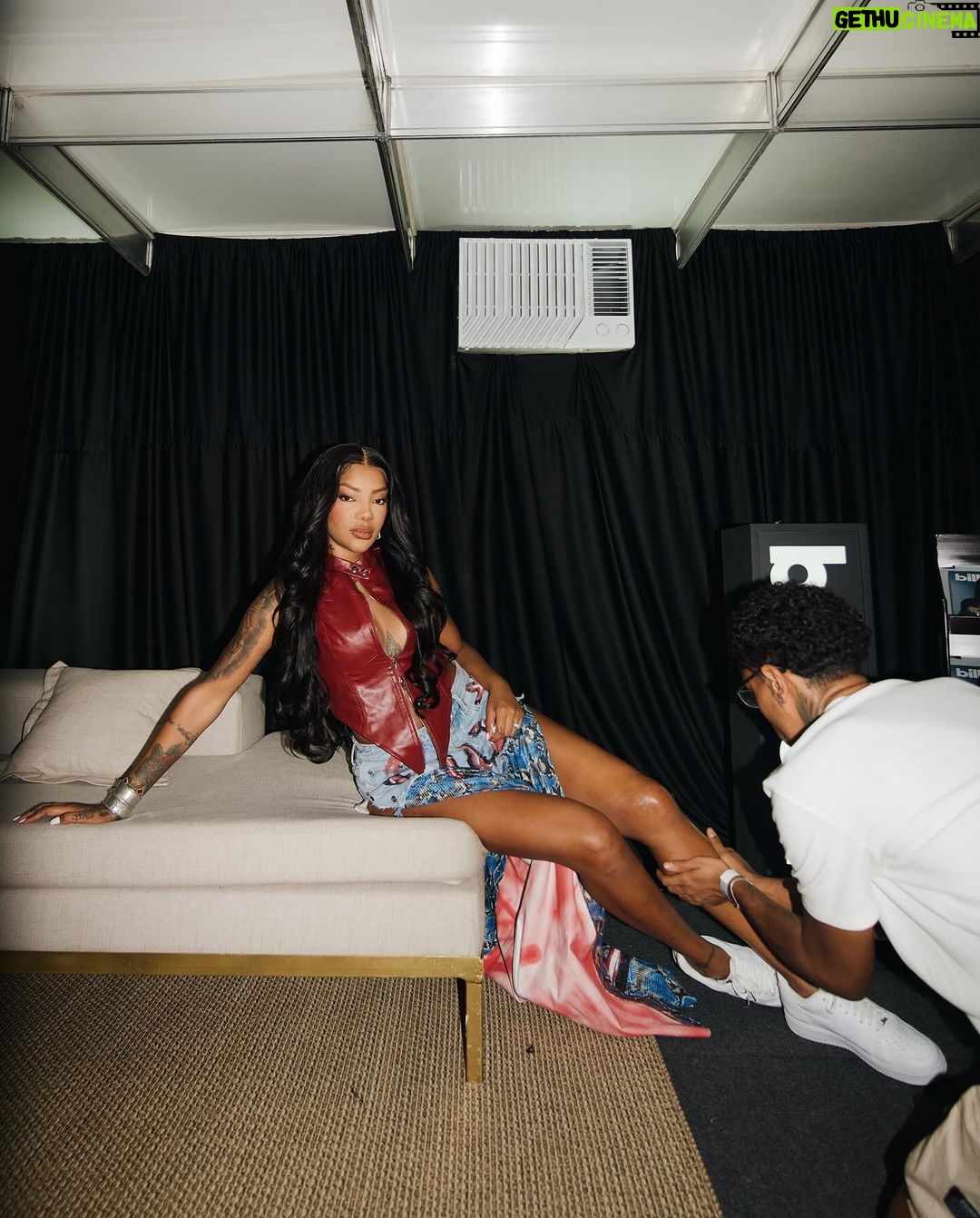 Ludmilla Instagram - @djludbrisa e seu caos 😂🔥