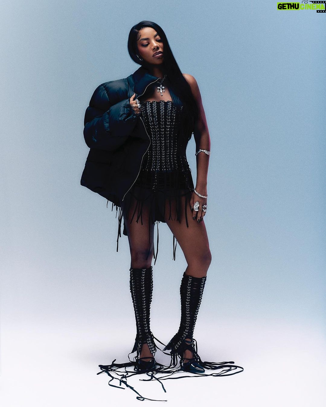 Ludmilla Instagram - Ser vilã é ser joia rara. Me lapidei. @billboardbr