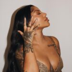 Ludmilla Instagram - Sempre desfilando com o swag mais caro
